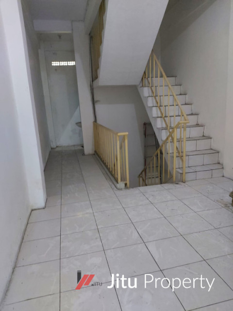 Ruko Jl Karet Strategis Komersial Area Bisnis Surabaya Timur