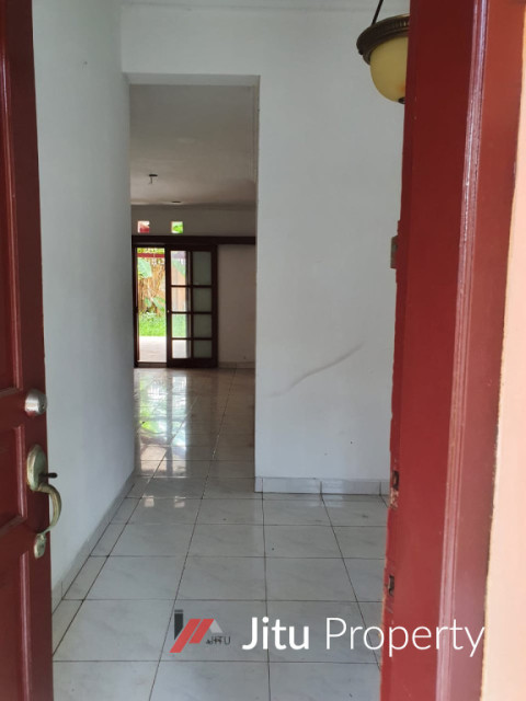 Dijual Cepat Bawah NJOP Rumah 2Lt dalam Komplek Raffles Hills Depok