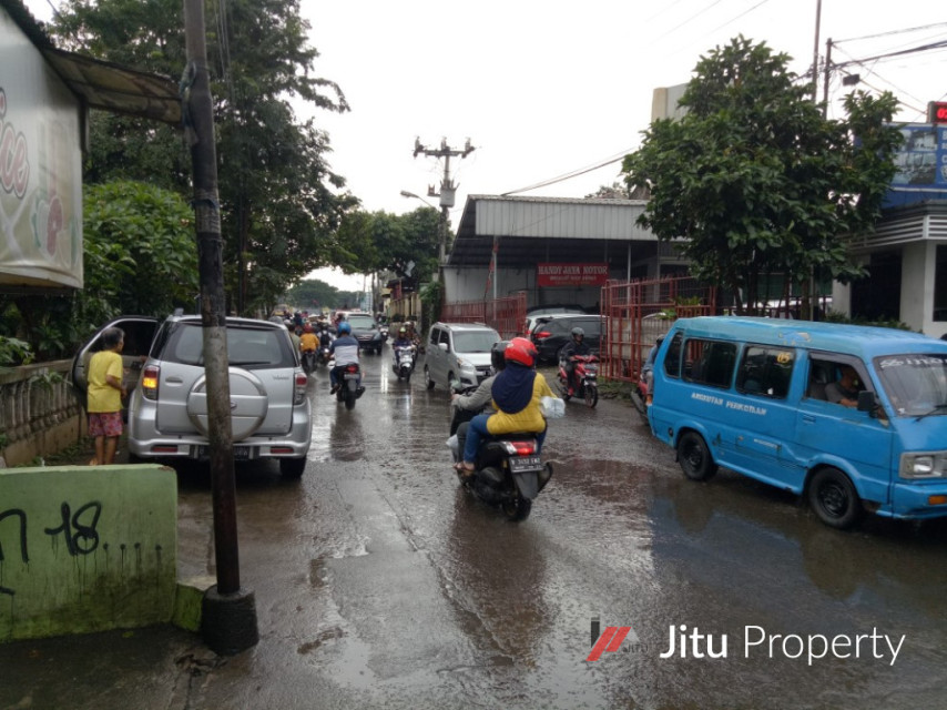 Murah Dijual Gedung Showroom Mobil dan Bengkel di Pancoran Mas Depok