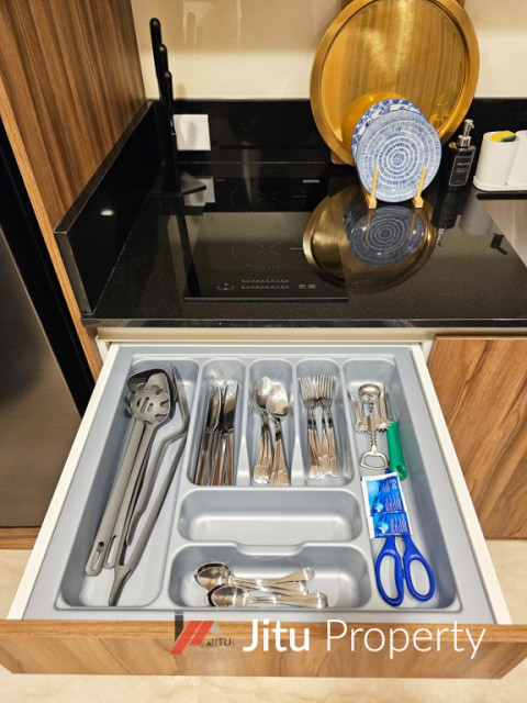 Disewakan Unit 57 Promenade Apartement Jakarta Pusat No. C8E