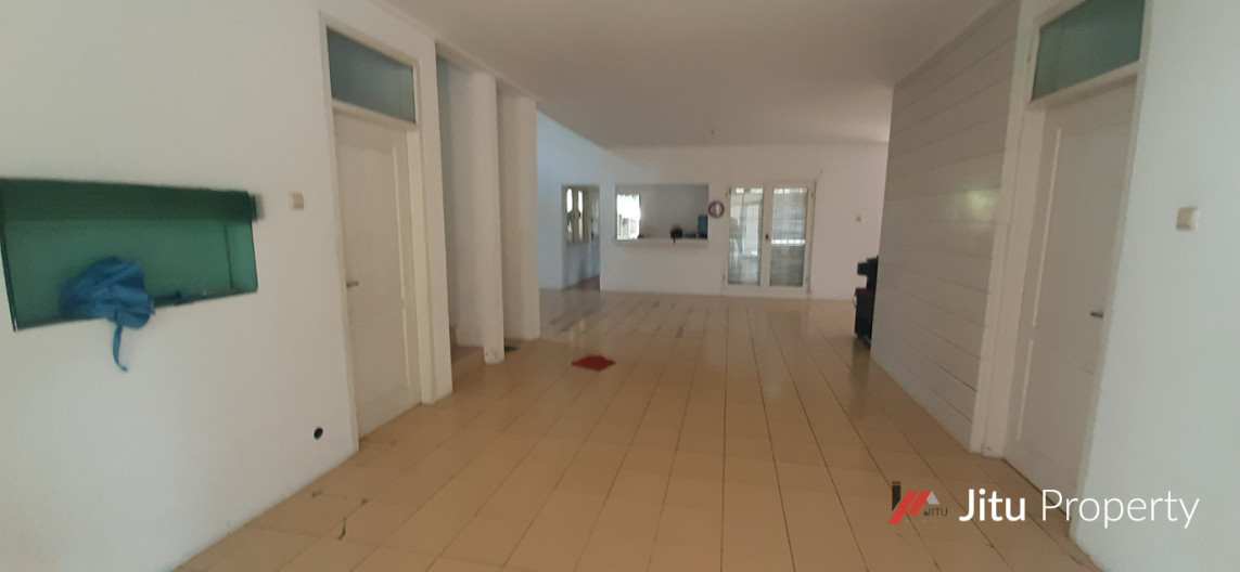 Dijual Rumah Megah Gaya Eropa Di Kawasan Dago Kota Bandung