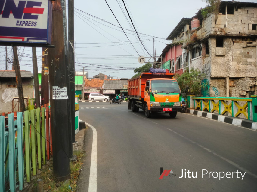 Termurah Dijual Tanah di Pejaten Raya Pasar Minggu 869 m2 Posisi Hoek