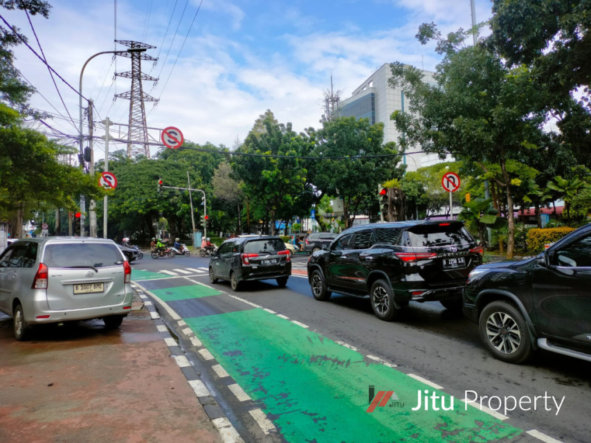 Termurah Dijual Tanah di Senen Jakarta Pusat 4.500 m2 Premium Hoek