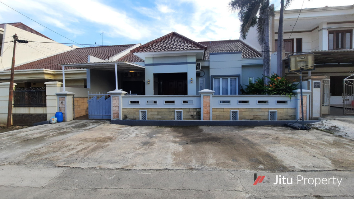 Dijual Rumah Tipe Besar 2 Lantai Di Tengah Kota Pekalongan