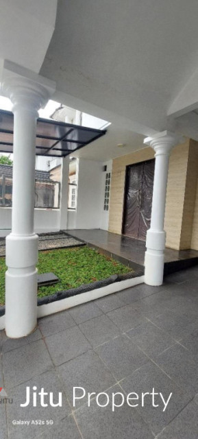 Dijual Cepat Rumah Cozy Renov Siap Huni Kota Wisata Cibubur
