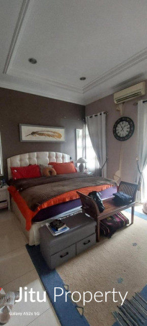Rumah Minimalis Modern Hommy / Cozy Raffles Hills Cibubur