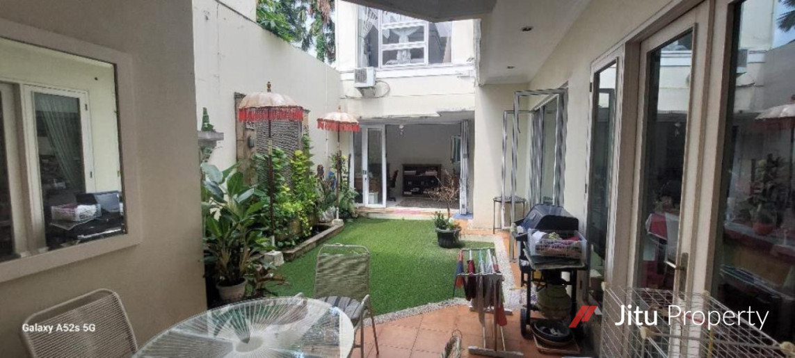 Rumah Minimalis Modern Hommy / Cozy Raffles Hills Cibubur