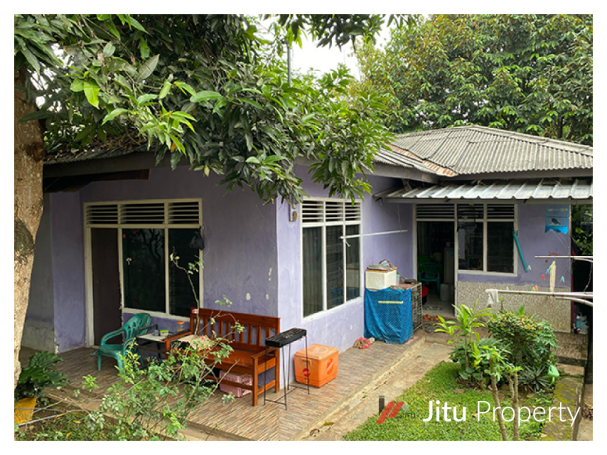Dijual Rumah Luas dan Strategis Cocok Buat Hunian & Usaha