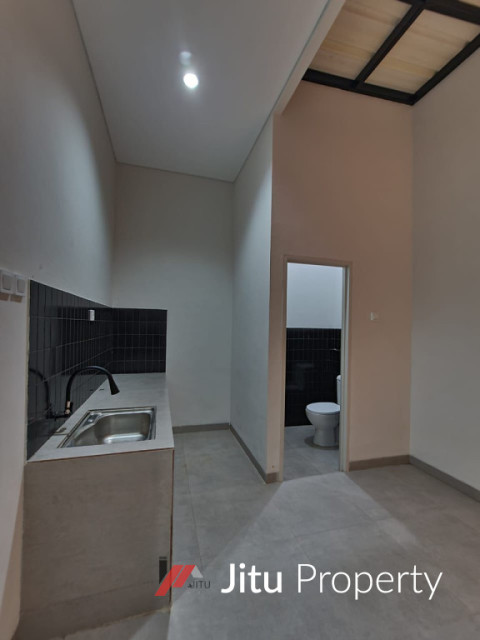For sale rumah siap huni modern colonial lokasi strategis