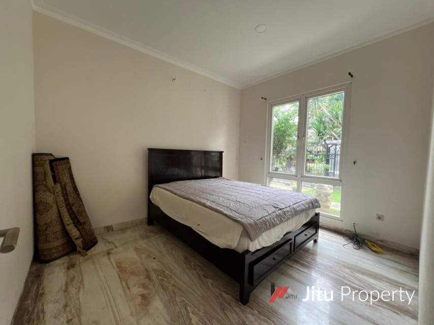 Rumah Cozy Modern Boulevard Siap Huni Furnished Kota Wisata Cibubur