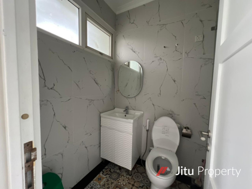 Rumah Cozy Modern Boulevard Siap Huni Furnished Kota Wisata Cibubur