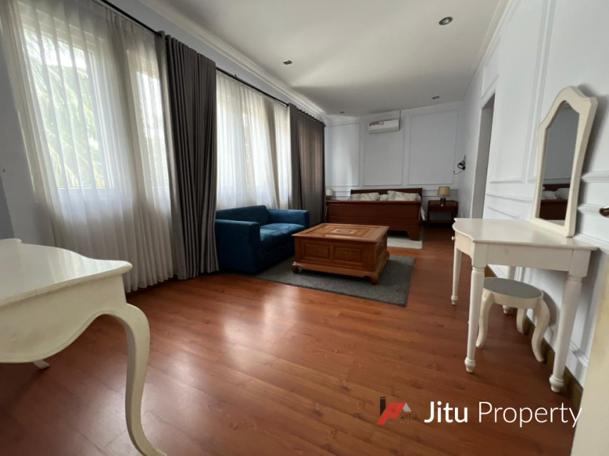 Rumah Cozy Modern Boulevard Siap Huni Furnished Kota Wisata Cibubur
