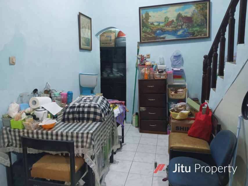 Rumah 2 Lantai Nyaman dan Aman di Wilayah Tebet Dijual