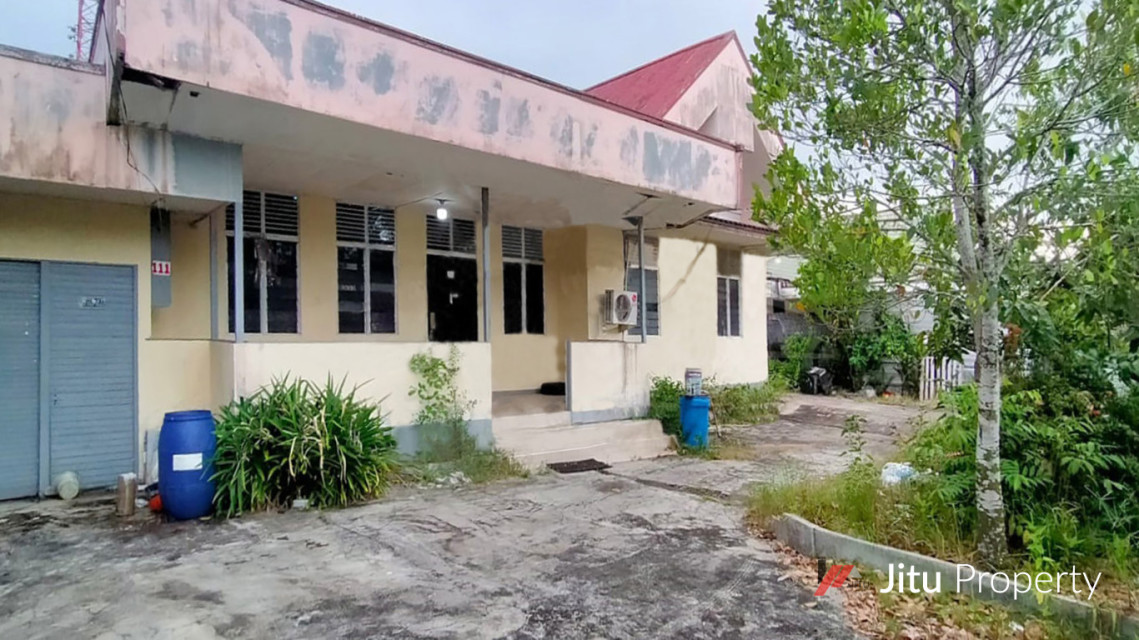 Disewakan Tanah Plus Rumah Jalan Natuna Kota Pontianak