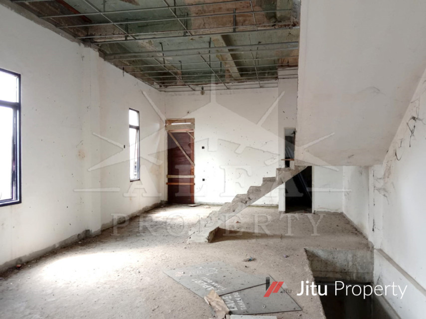 Disewakan Ruko Jalan Utama Martadinata Kota Pontianak