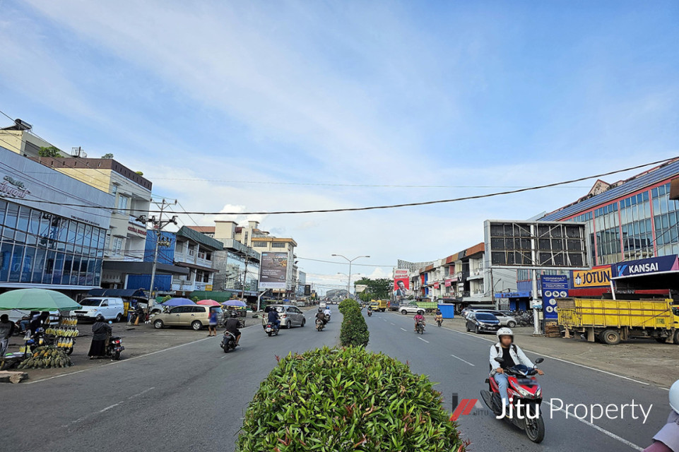 Disewakan Ruko Parkiran Luas Pahlawan Pusat Kota Pontianak