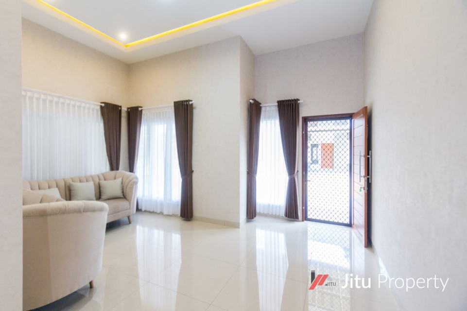 Dijual Rumah Jalan Ujung Pandang 2 The Green Mansion Kota Pontianak