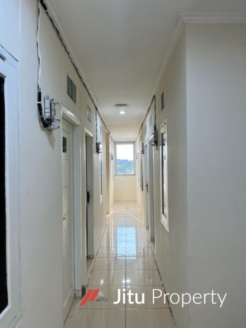 Dijual kost 40 kamar + 3 kios daerah Depok baru Renovasi 