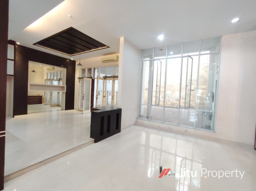 Dijual Villa siap huni di komplek River View ( Polonia ) Medan