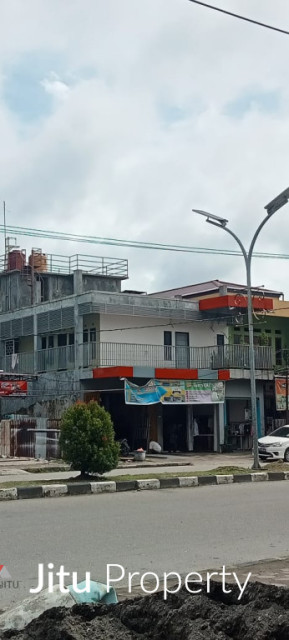 Dijual Ruko 3 Lantai Siap Huni Lokasi Strategis Dekat Pasar Timika