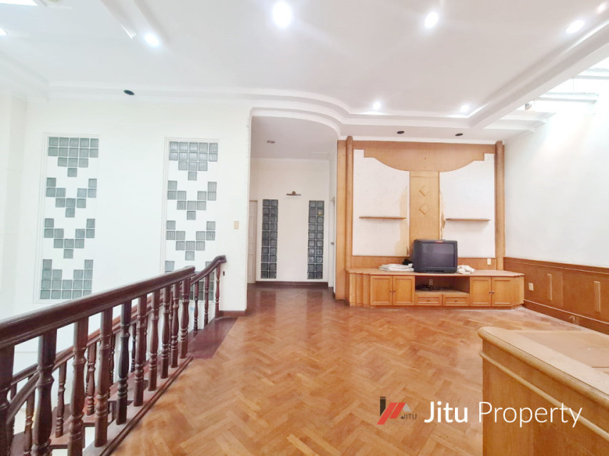 Dijual Villa Siap Huni Di Taman Polonia IV - Medan