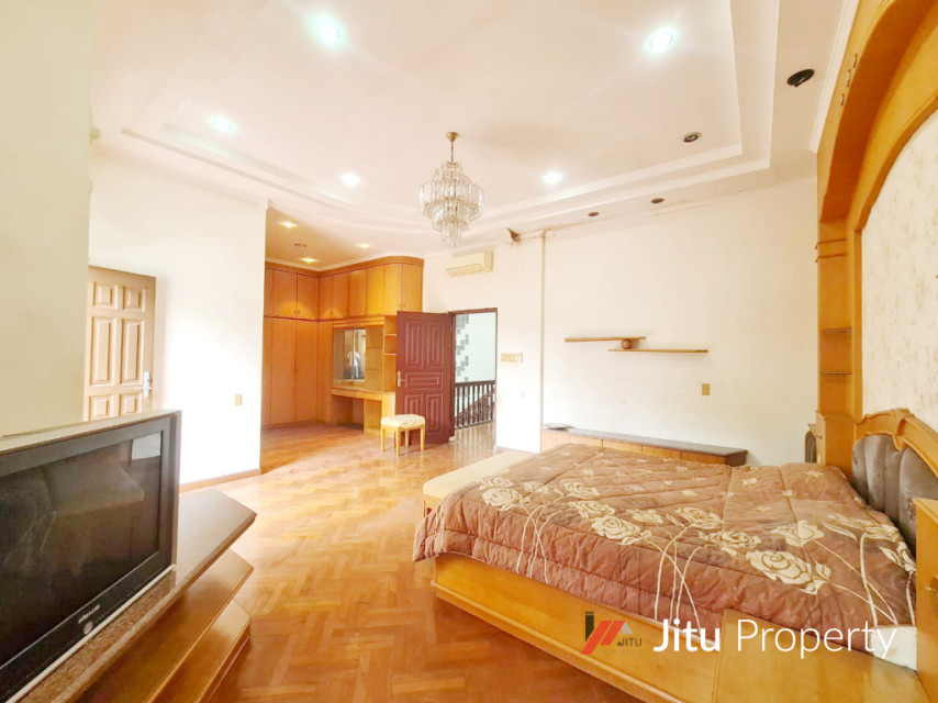 Dijual Villa Siap Huni Di Taman Polonia IV - Medan