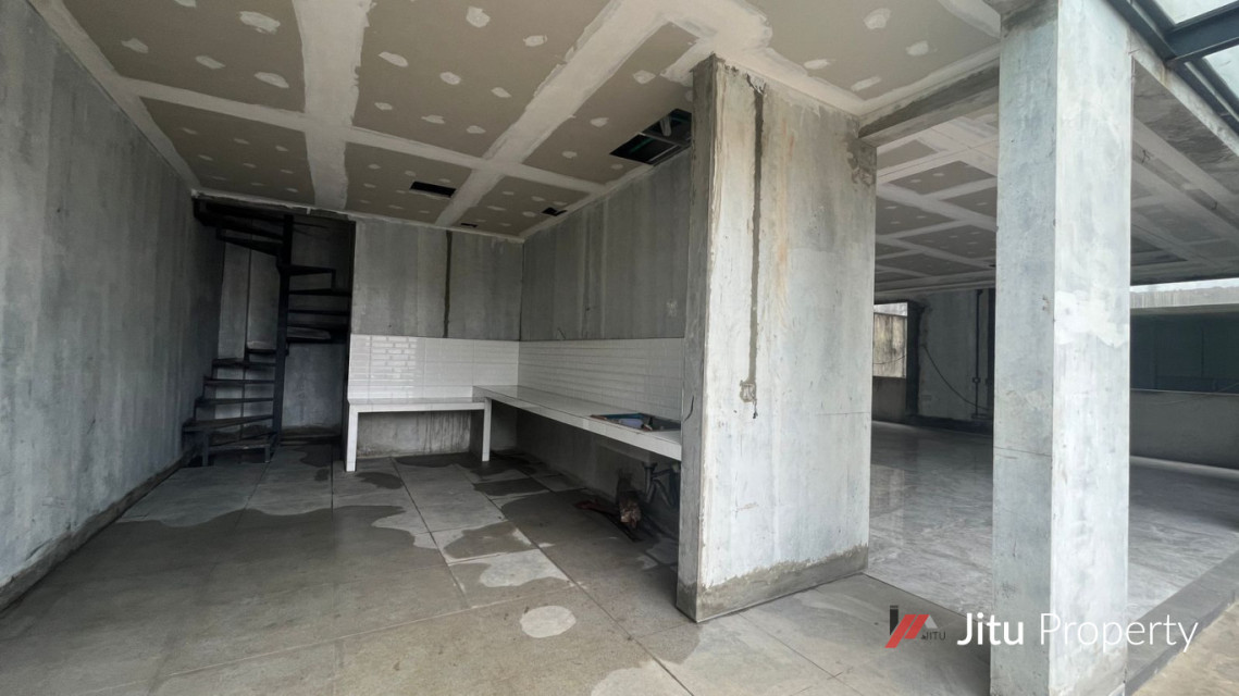 Dijual Rumah Mewah di Cluster Fortunia Southcity Pondok Cabe Tangsel