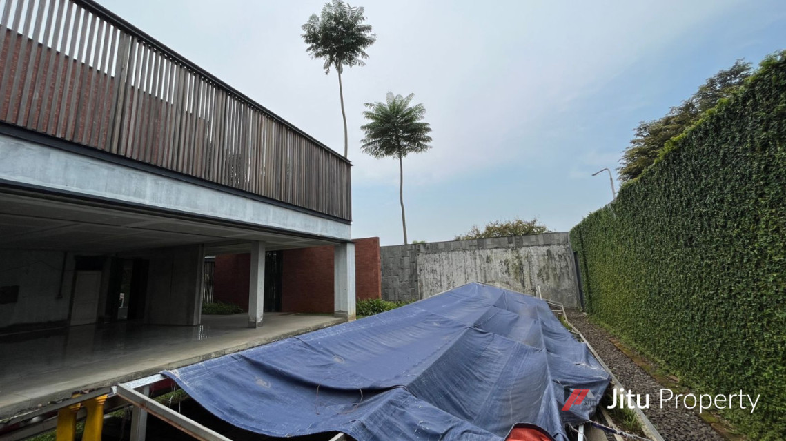 Dijual Rumah Mewah di Cluster Fortunia Southcity Pondok Cabe Tangsel