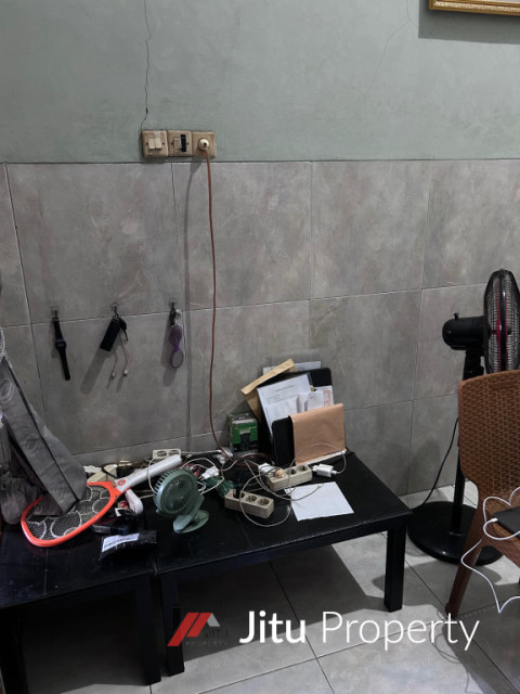 Dijual Rumah Gandeng 2 Unit Jadi 1 Di Taman Kutabumi Tangerang
