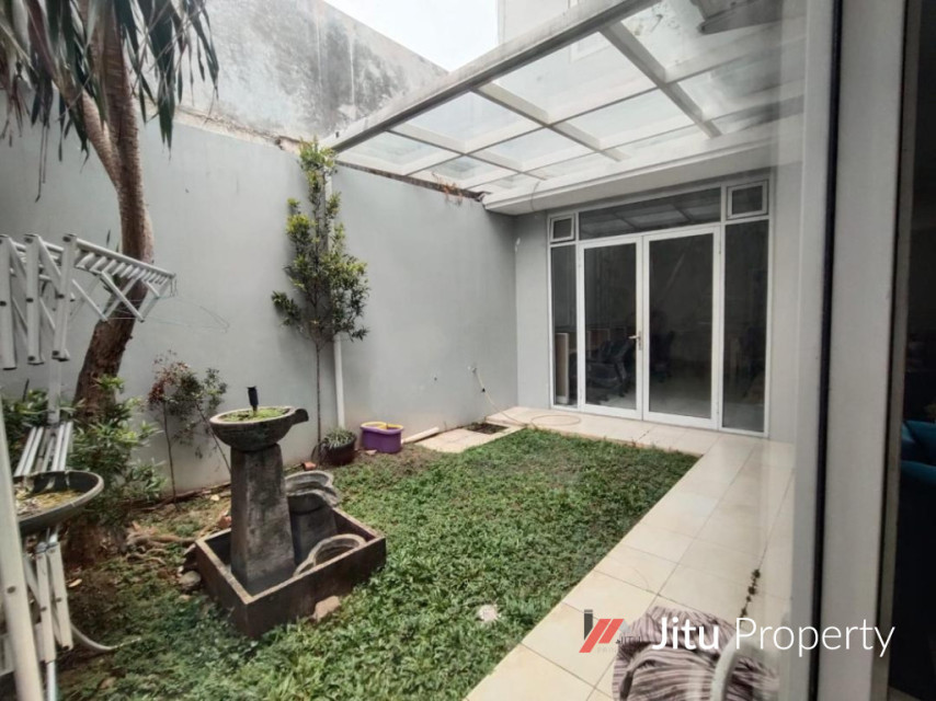Rumah Cozy Modern Boulevard Fully Furnish Kota Wisata Cibubur