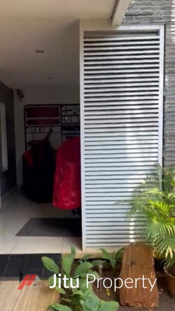 Dijual Cepat Rumah 2 Lantai di Permata Hijau Jakarta Selatan