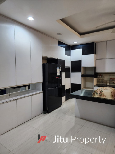 Dijual Rumah SHM di Bukit Gading Villa Kelapa Gading