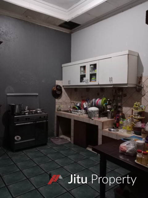 Dijual Rumah di Tanah Baru Depok Bernuansa Artistik