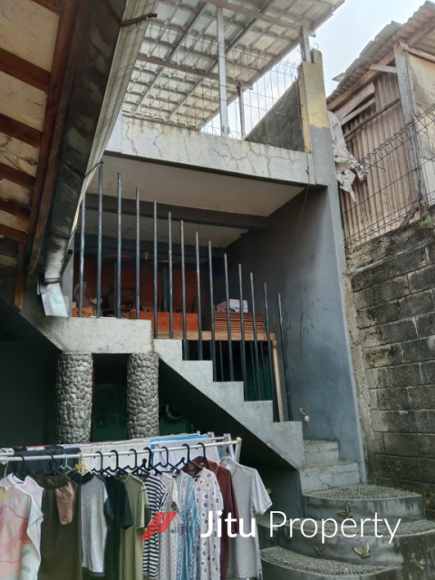 Dijual Rumah di Tanah Baru Depok Bernuansa Artistik