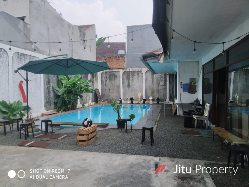 Jual Cepat Rumah Dengan Konsep Kantor/Gudang/Restoran Cilandak Timur