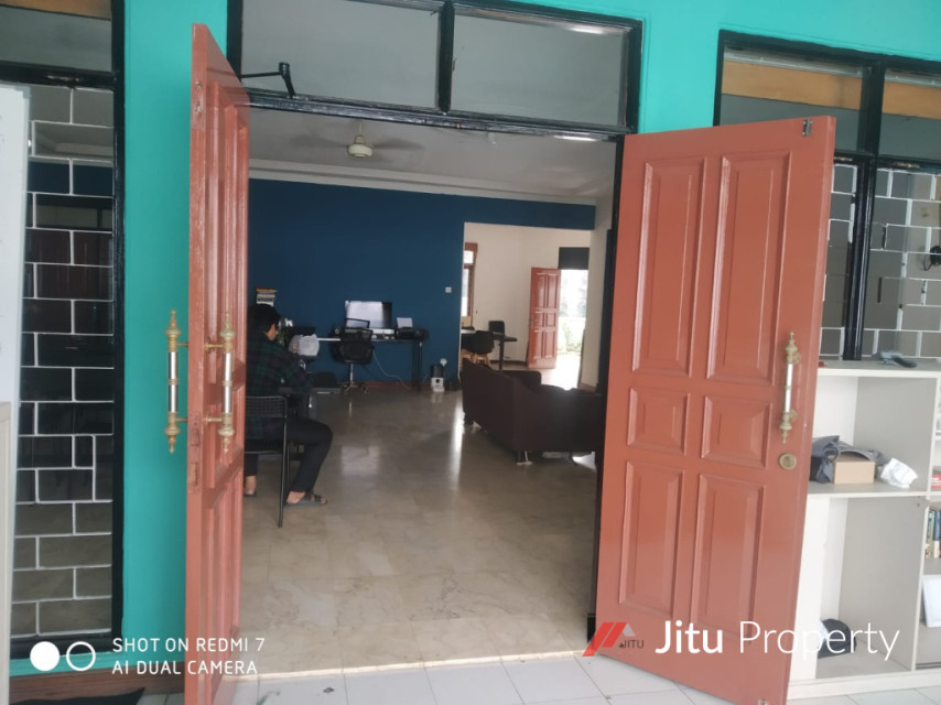 Jual Cepat Rumah Dengan Konsep Kantor/Gudang/Restoran Cilandak Timur
