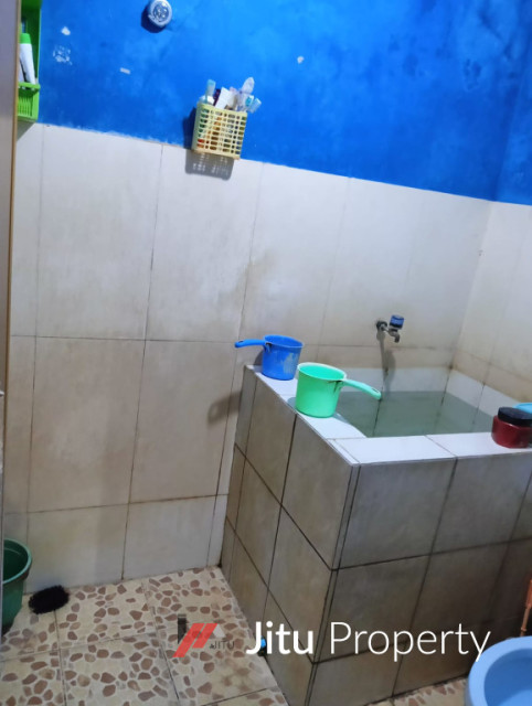 Dijual Rumah Lokasi Strategis Untuk Usaha Dan Kos Kosan Jakarta Pusat