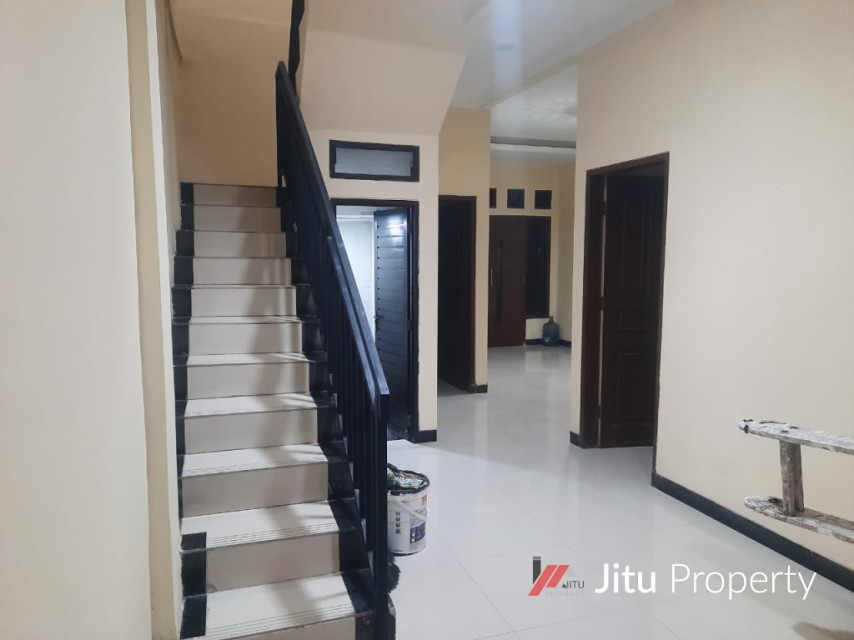 Jual Cepat Rumah 2 Lt murah di Taman Kenari Nusantara Cibubur