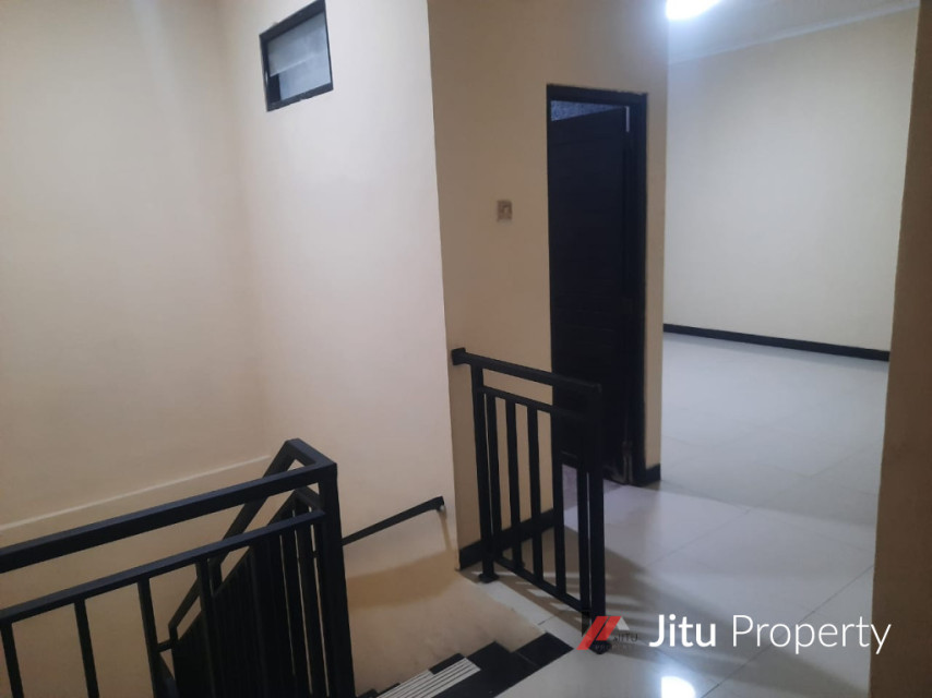 Jual Cepat Rumah 2 Lt murah di Taman Kenari Nusantara Cibubur