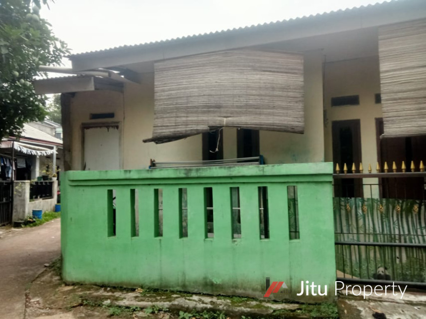Jual cepat Rumah second bagus dekat SMPN 12 Tapos Depok