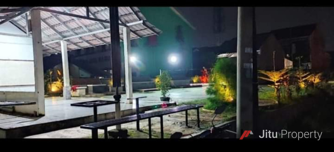 Dijual Rumah Dalam Komplek Sawangan Posisi Hook Paling Strategis