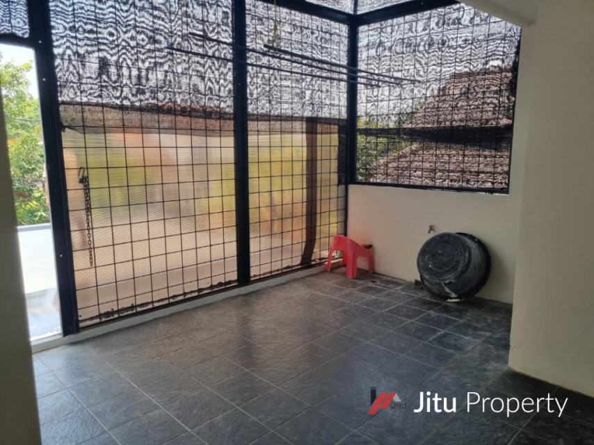 Rumah Hoomy Depan Taman Siap Huni Permata Puri 1 Cimanggis Cibubur