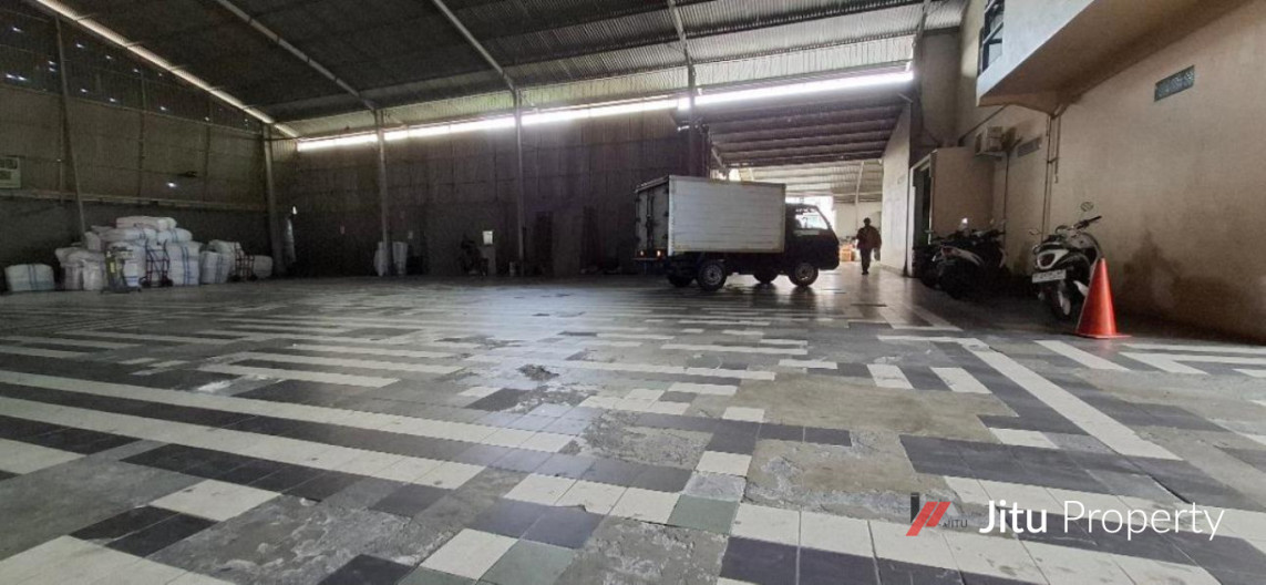 Gudang Aktif Expedisi Jl. KS Tubun Palmerah Slipi Jakarta Barat