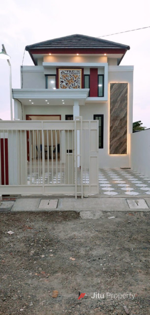 Rumah Siap Huni Tengah Kota Sidoarjo Buduran Belakang Pabrik Avian