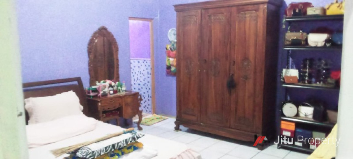 Rumah Dan Kontrakan 8 Pintu Harga Dibawah Pasar Cimayang Bogor