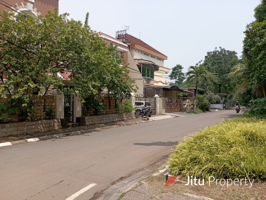 Rumah siap huni SHM dijual di Citra Garden 3 Extension Jakarta Barat