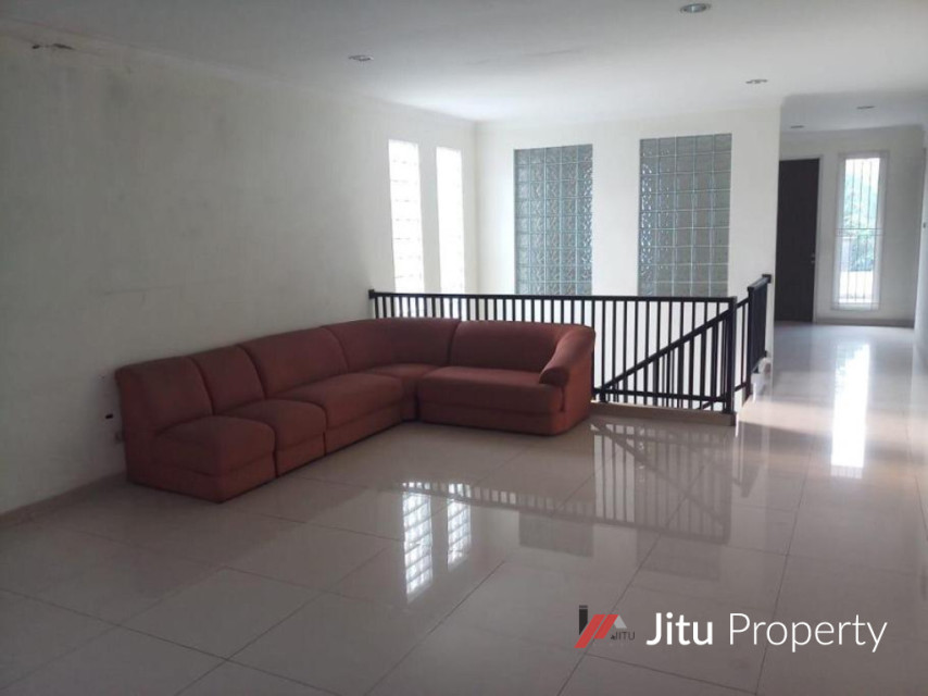 Rumah siap huni SHM dijual di Citra Garden 3 Extension Jakarta Barat