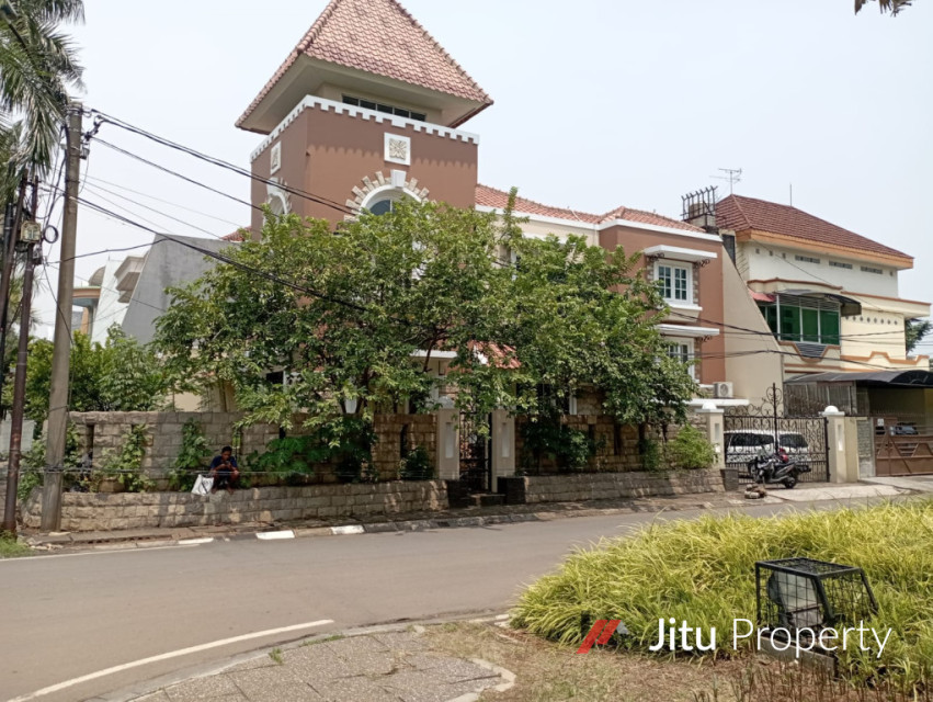 Rumah siap huni SHM dijual di Citra Garden 3 Extension Jakarta Barat