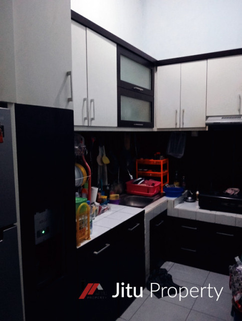 Dijual Rumah Dan Warung di Lokasi Strategis Kawasan Elit CIMAHI