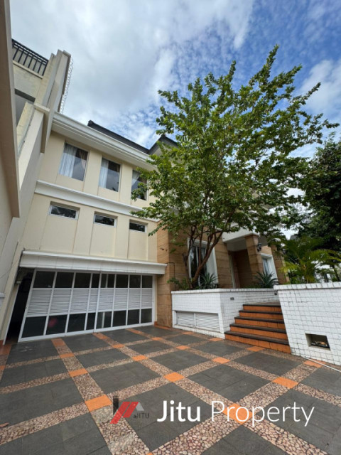 Rumah Mewah Untuk Expatriat di Kelapa Gading Jakarta Utara